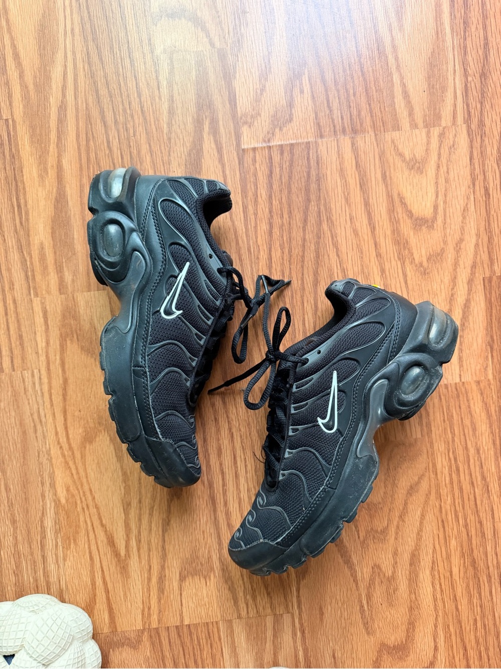 Nike Vapormax Black Sneakers with Silver Swoosh